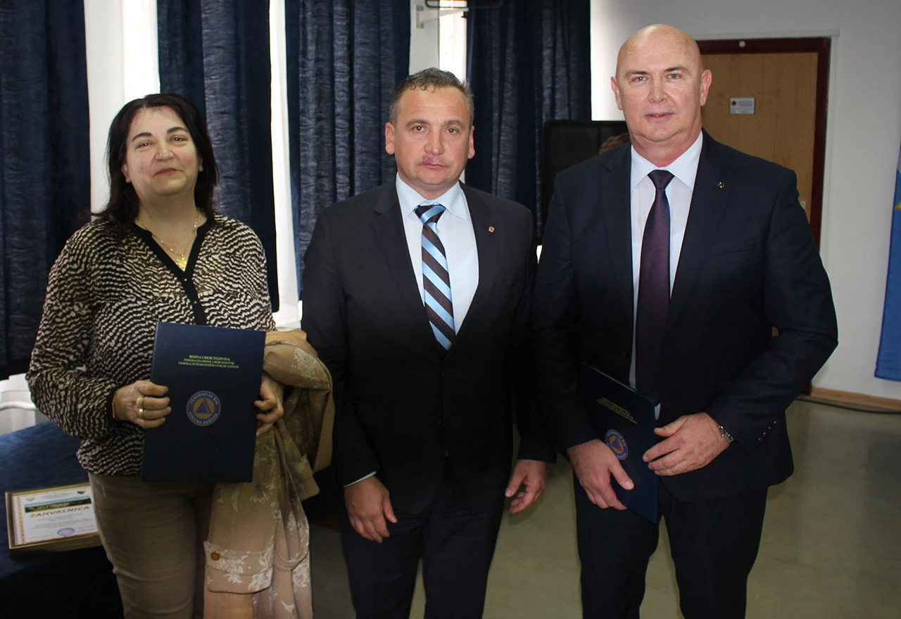 Nagrada ravnatelju Uprave za civilnu zaštitu i vatrogastvo HNŽ-a