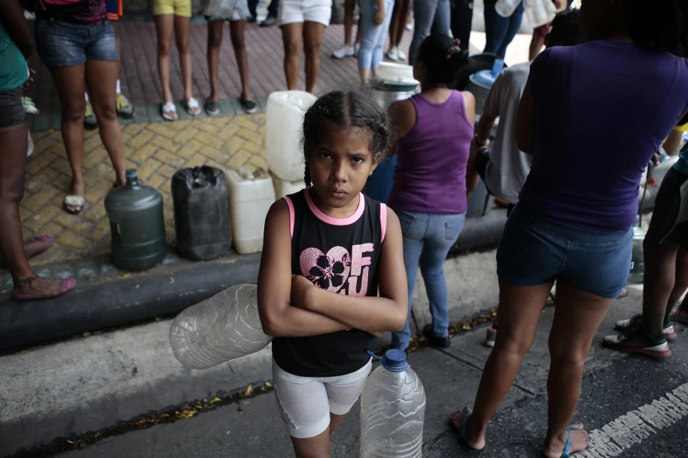 Venezuela: Oporba proglasila 'stanje uzbune', SAD povlači kompletno diplomatsko osoblje 