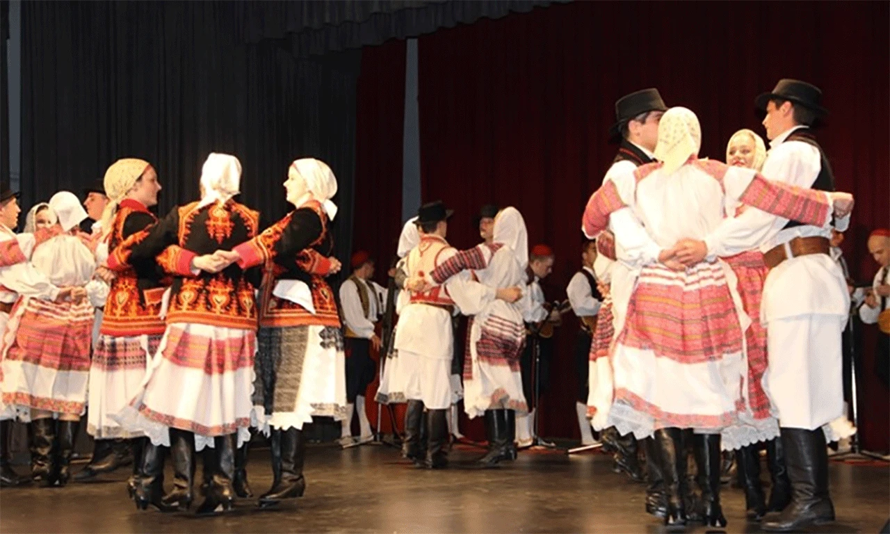 Ansambl Linđo oduševio Sarajlije