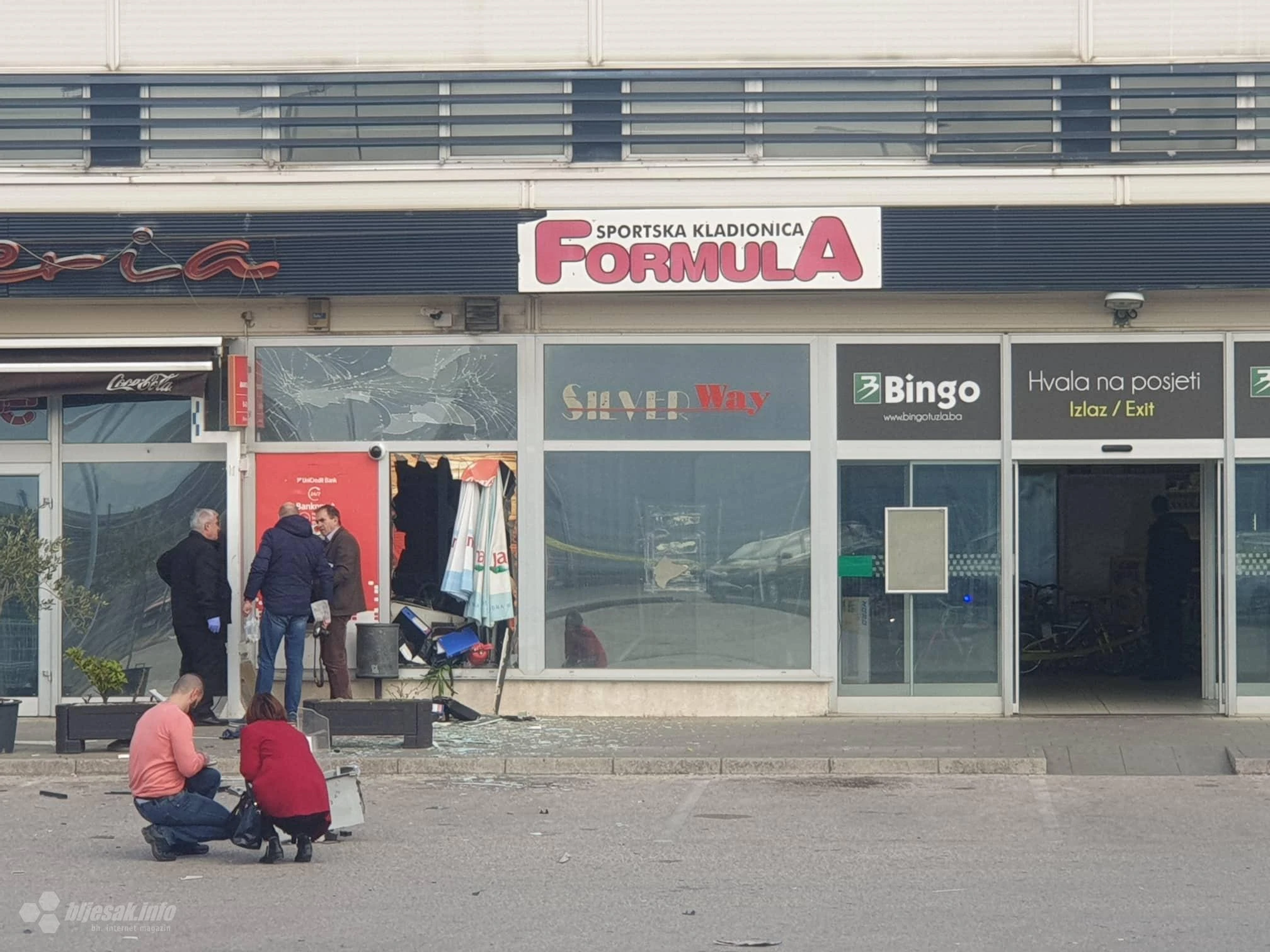 Pljačkaši u Mostaru punili bankomat plinom i digli ga u zrak