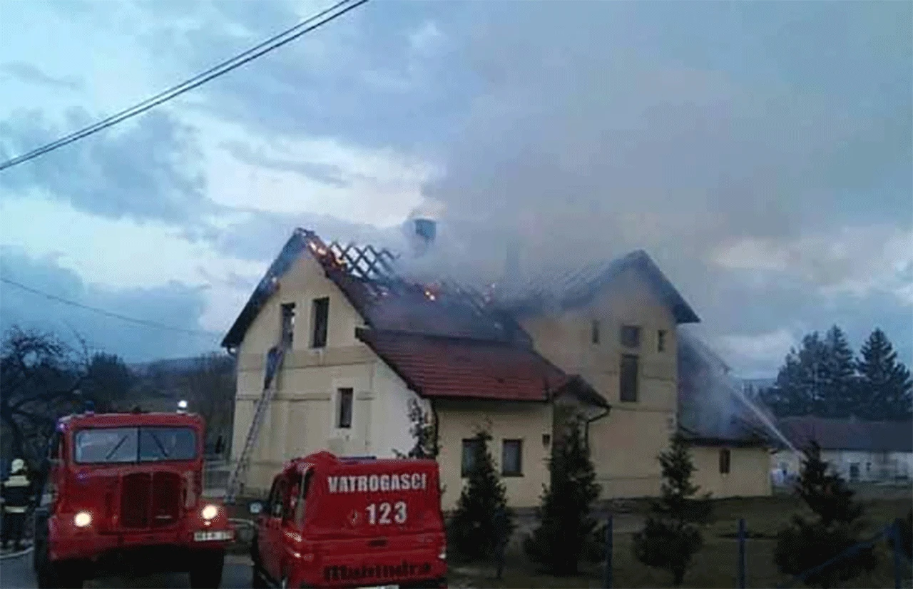Požar na školi kod Mrkonjić Grada
