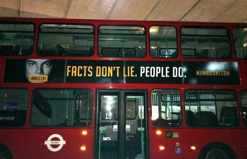 Londonski autobusi pružili podršku Michaelu Jacksonu