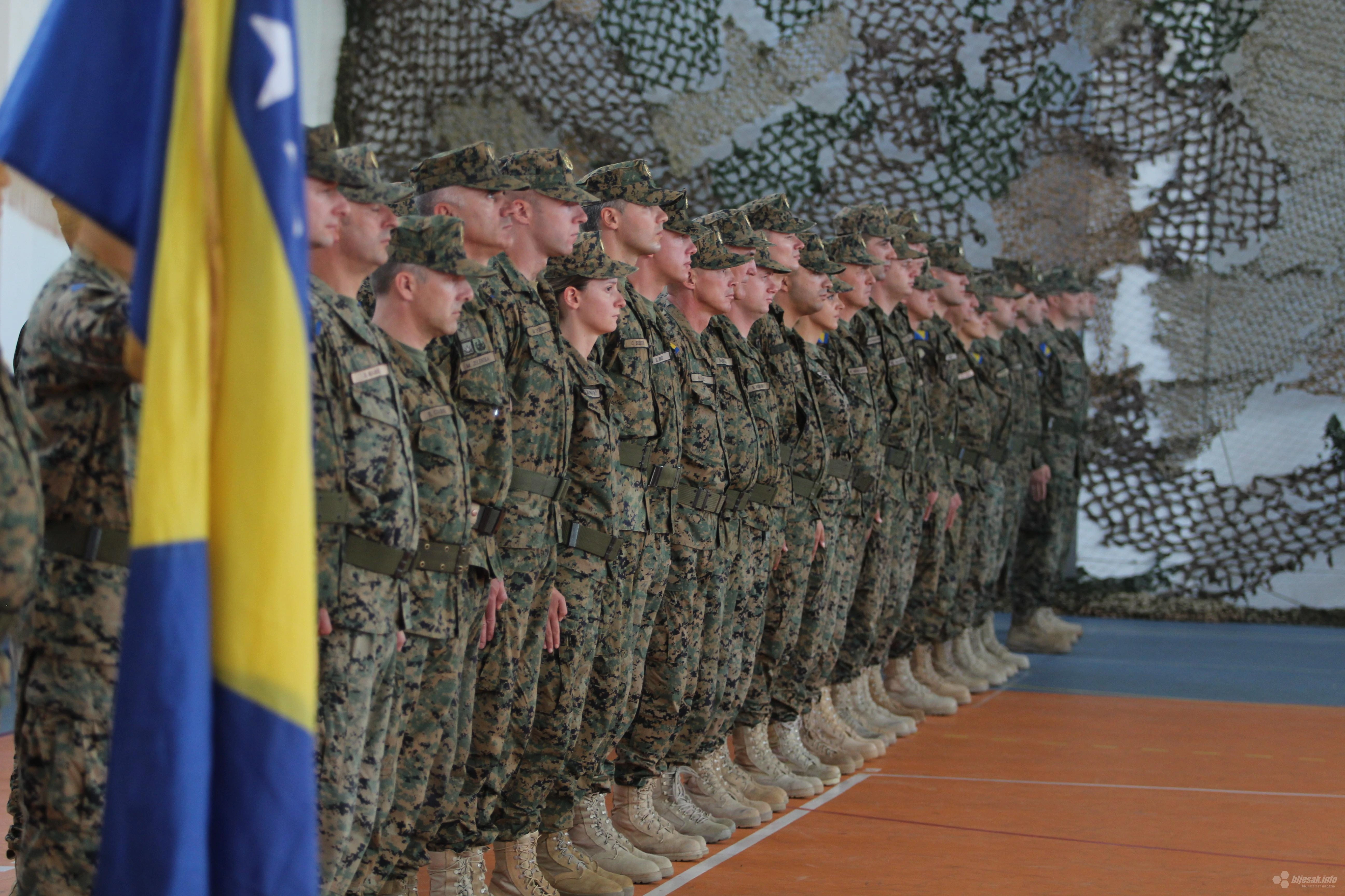 Oružane snage BiH spremne za sve borbene operacije