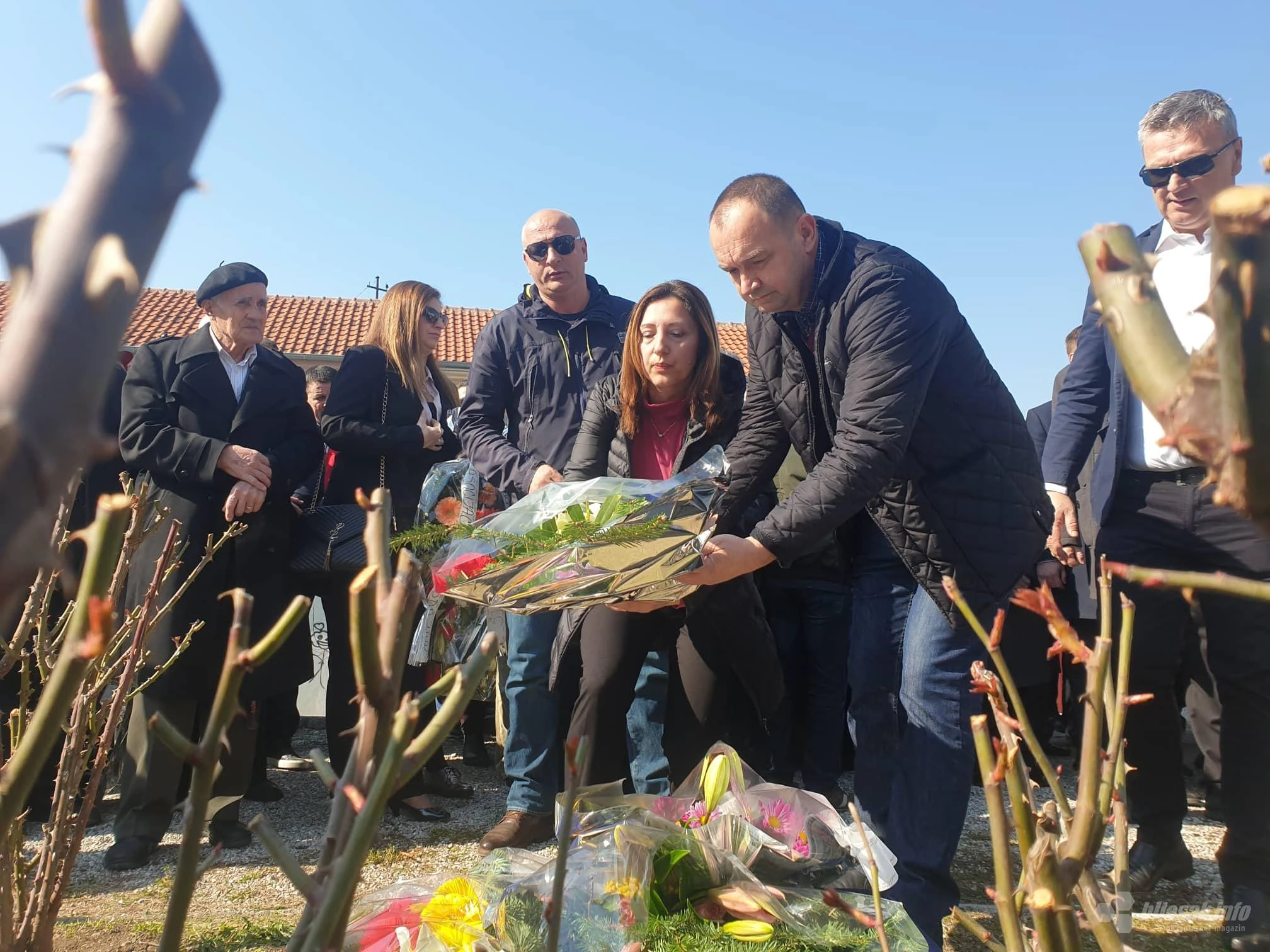 Položeni cvijeće i vijenci na Šehitlucima u Mostaru