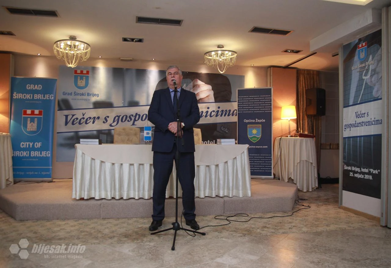 Široki Brijeg dobio još jednu povelju o stranačkoj 'varoši'