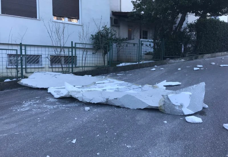Jak vjetar poharao Jadran i Crnu Goru