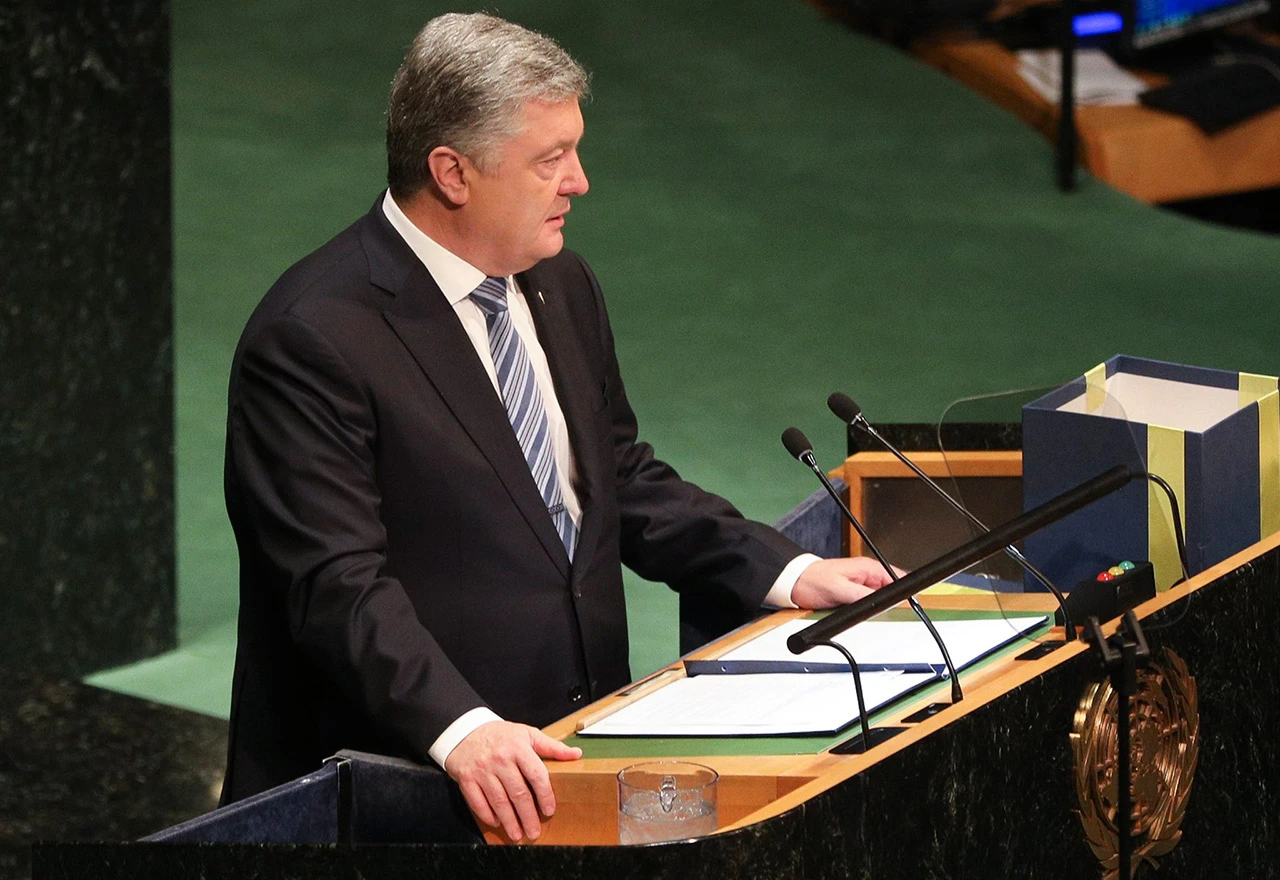 Poroshenko: Rusija bi na Krimu mogla rasporediti nuklearno oružje