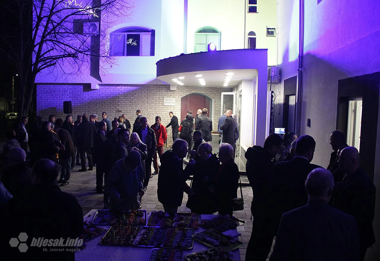 Izložba 'Jon u egzilu' u mostarskom Centru za kulturu