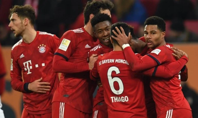 Bayern se izvukao u ludoj utakmici s Augsburgom