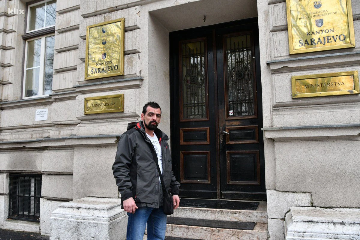 Javio se čovjek koji tvrdi da je policiju doveo do Gačića