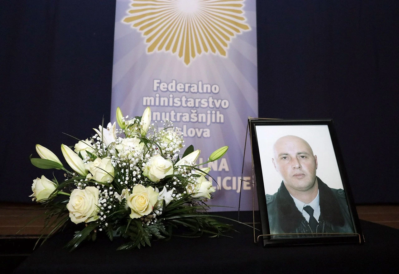 Komemoracija ubijenom policajcu