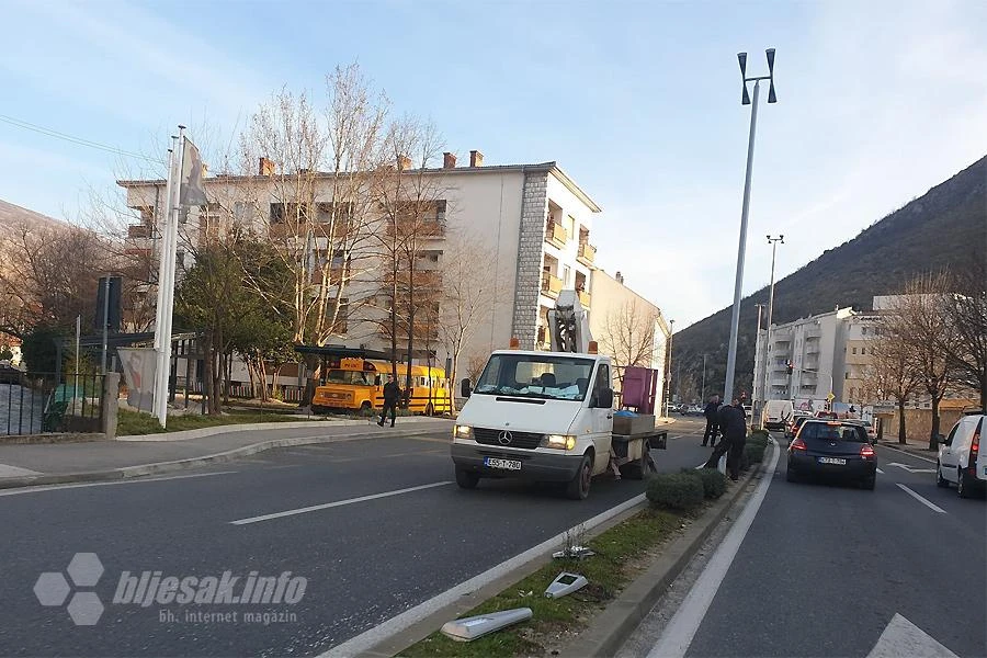 Mostar: Zimske kućice oštetile rasvjetu