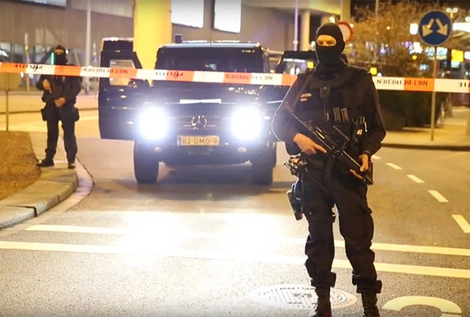 Nizozemska policija ubila naoružanu osobu u centru Amsterdama