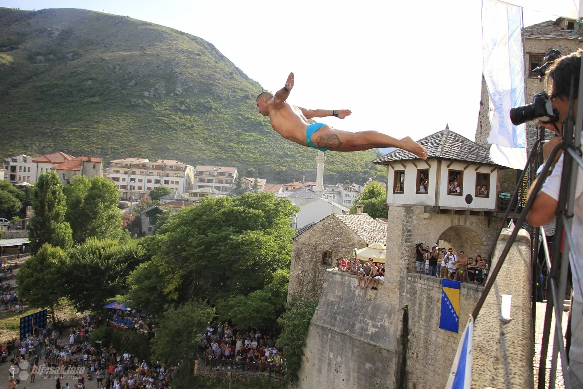 Skakači sa Starog mosta žele skokove na UNESCO-vom popisu