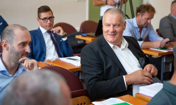 Gradonačelnik Metkovića dobiva povišicu: Tamo ne može živjeti od 9.500 kuna?!