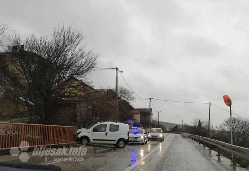 Mostar-Široki Brijeg: Vozilom se zabio u ogradu