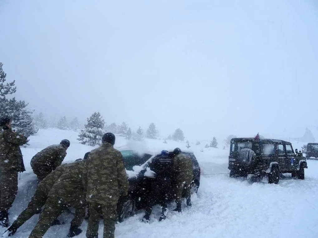 Turski vojnici spasili zametenu obitelj kod Tomislavgrada