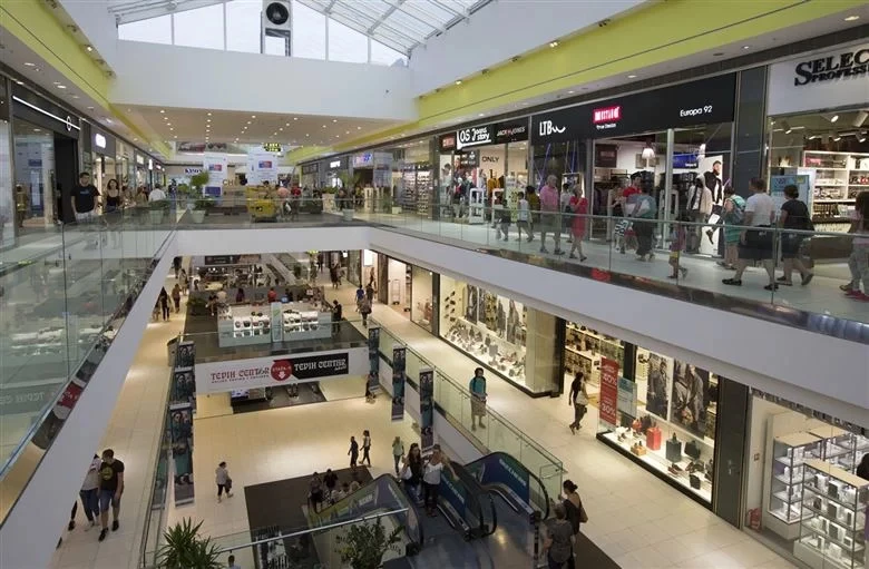 Dvije Hercegovke krale markiranu robu u splitskom tržnom centru