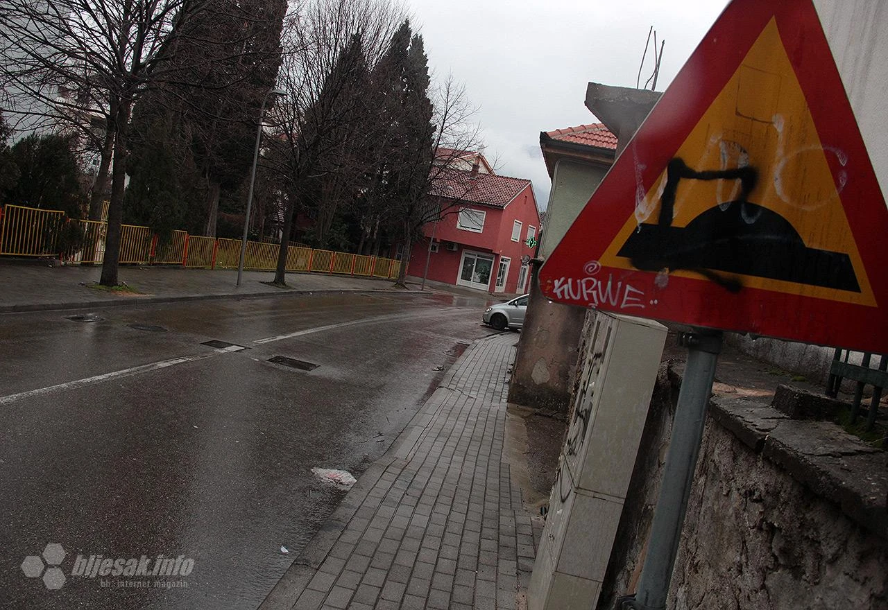 Gluho Komunalno: Grad naredio, signalizacija nije postavljena