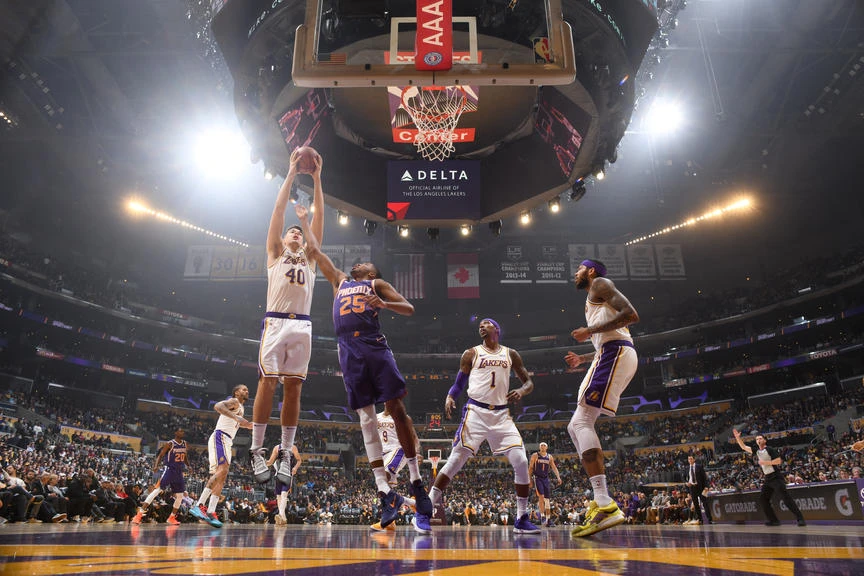 Ivica Zubac odigrao utakmicu karijere: 24 koša, 16 skokova