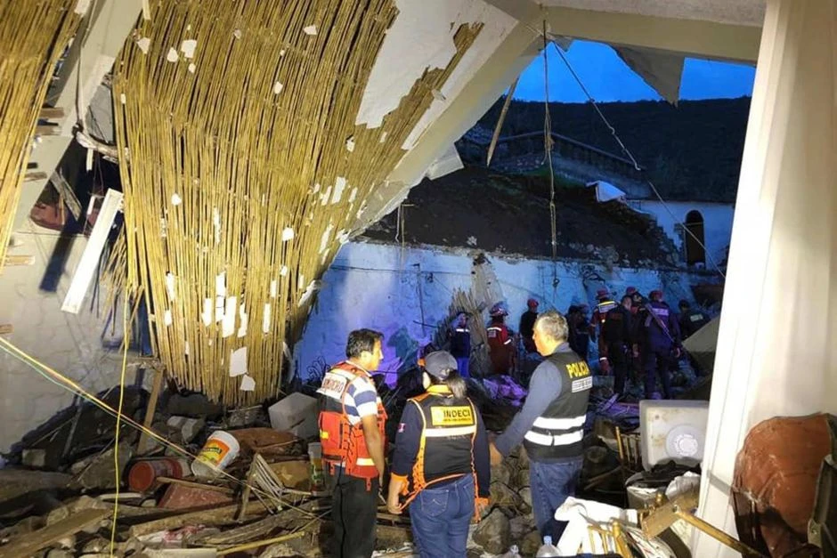Urušio se hotel u kojem se održavala svadba: Poginulo 13 osoba