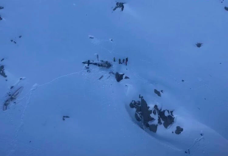 Nakon sudara helikoptera i zrakoplova iznad glečera pronađena još dva tijela