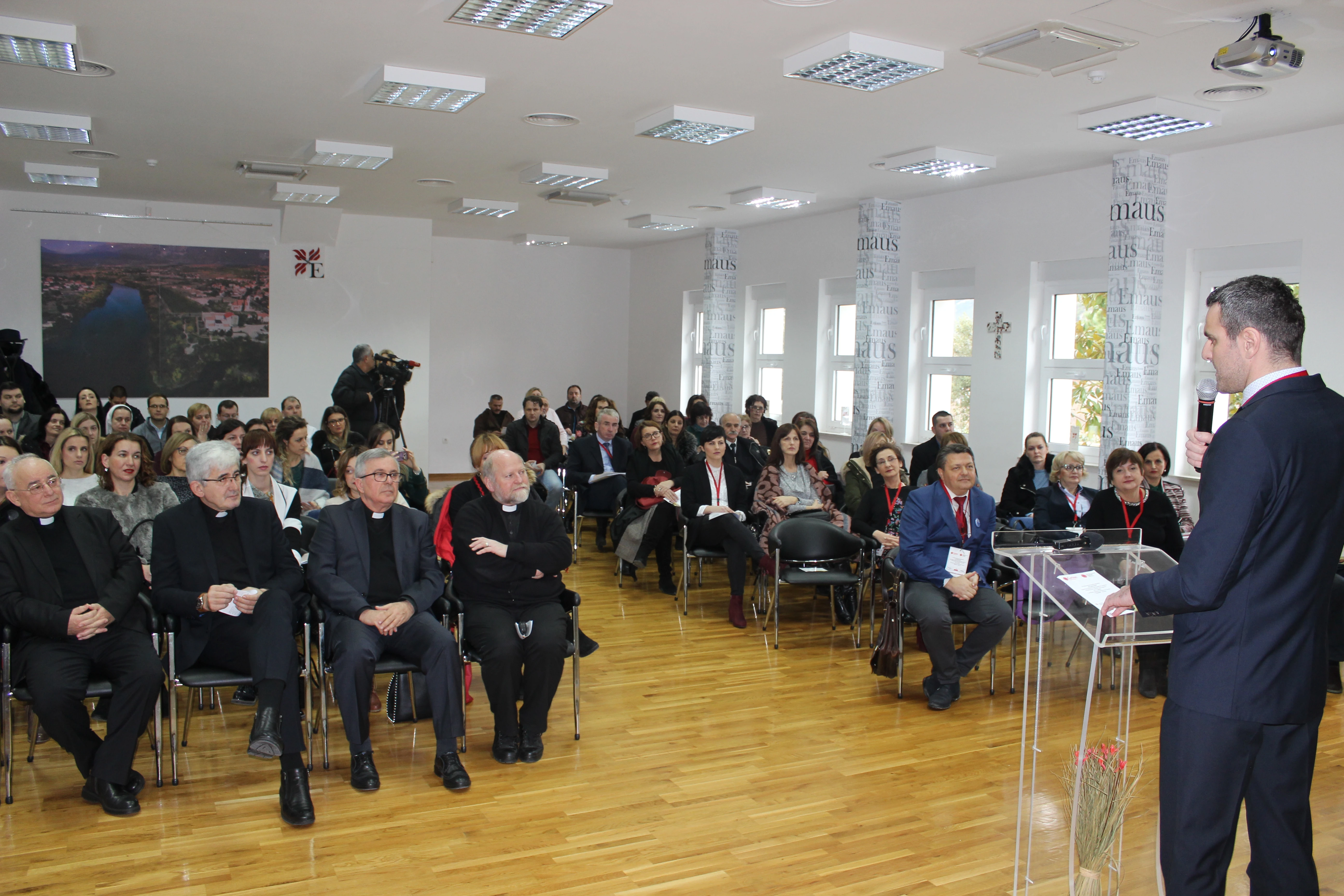 Mostar: Projekt pomoći osobama s demencijom i njihovim obiteljima
