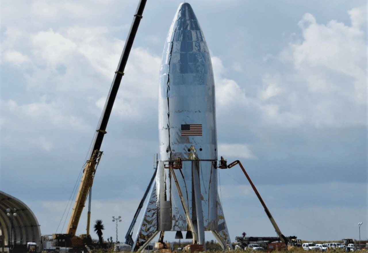 Prevrnula se SpaceX-ova testna raketa od nehrđajućeg čelika