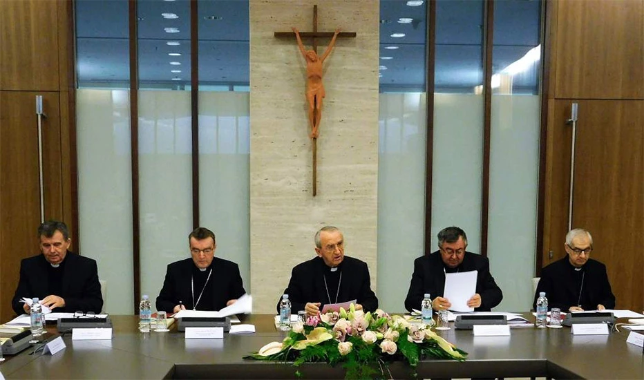 Biskupi pozivaju da se novac iz Hrvatske ulaže u radna mjesta