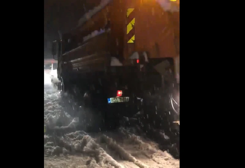 VIDEO | Jablanica: Grtalica zapela u snijegu!