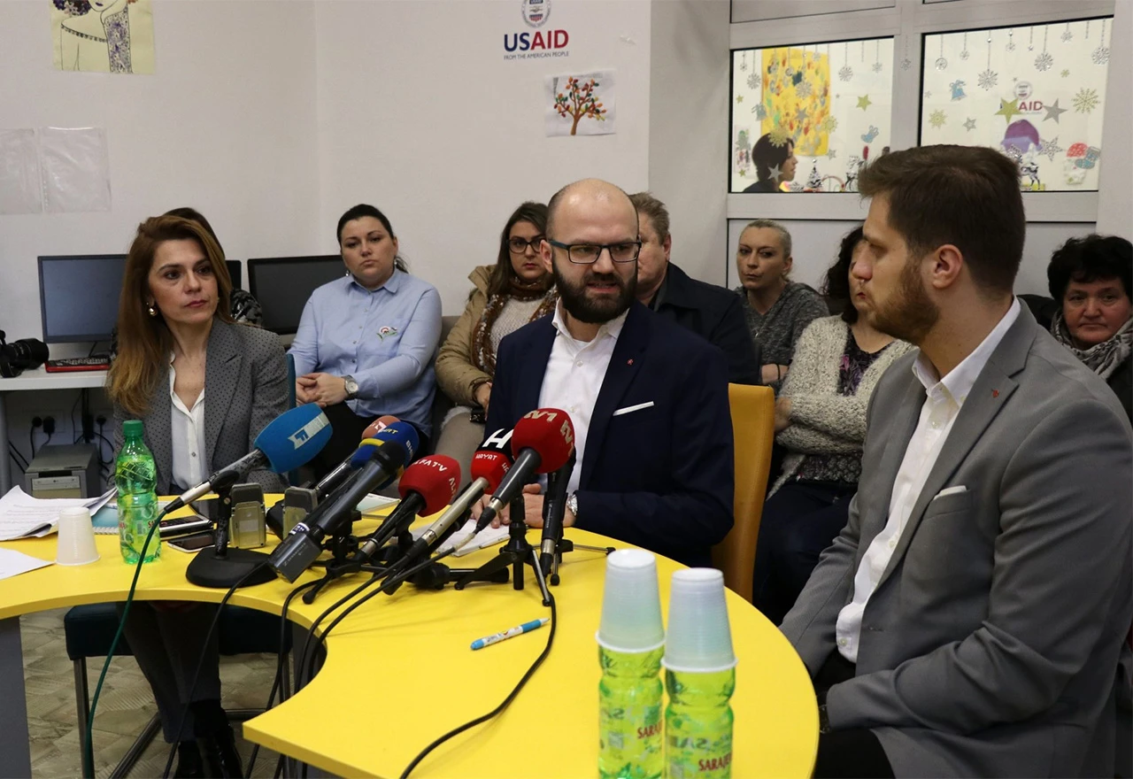 Zakonom osigurati naknade za roditelje djece s poteškoćama u razvoju 