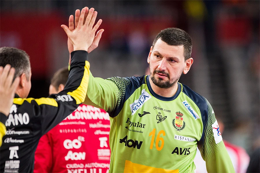 Legendarni vratar Šterbik opet brani za Španjolsku
