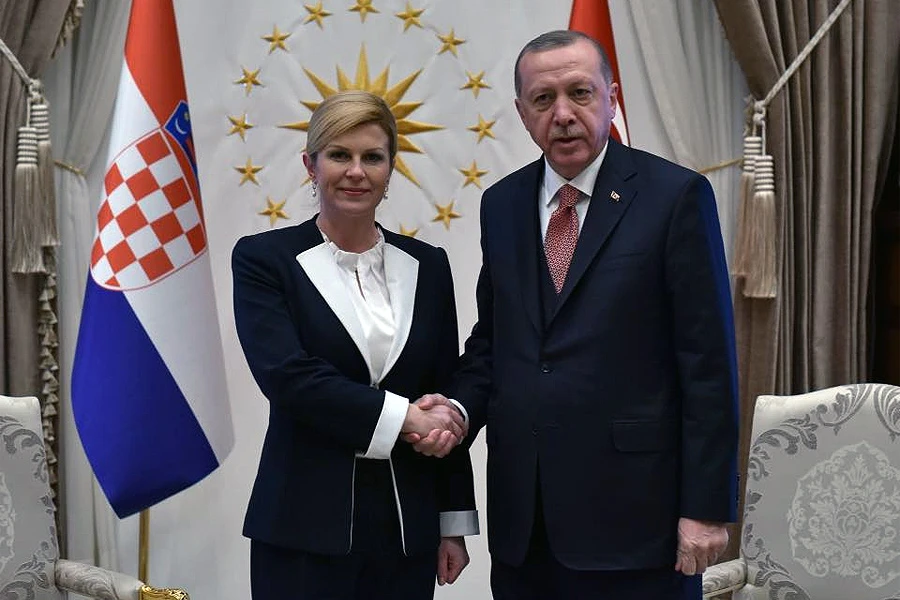 Grabar-Kitarović: Stabilnost BiH nemoguća bez suradnje Bošnjaka i Hrvata