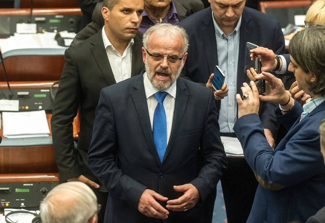 Albanski postaje službeni jezik u Makedoniji