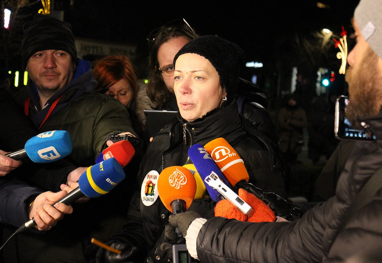 Davidova majka nastavlja s borbom, oporba s prosvjedima