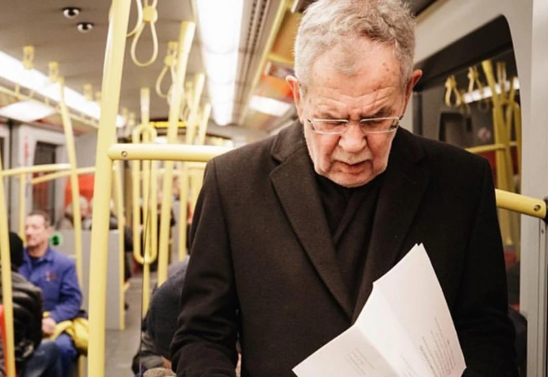Predsjednik Austrije na sastanke putuje javnim prijevozom