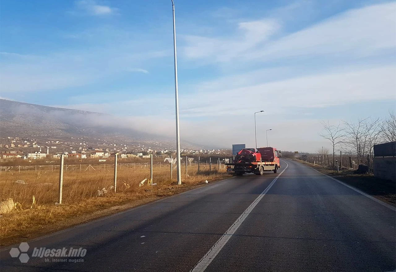 Ima ozlijeđenih: Teška prometna nesreća južno od Mostara
