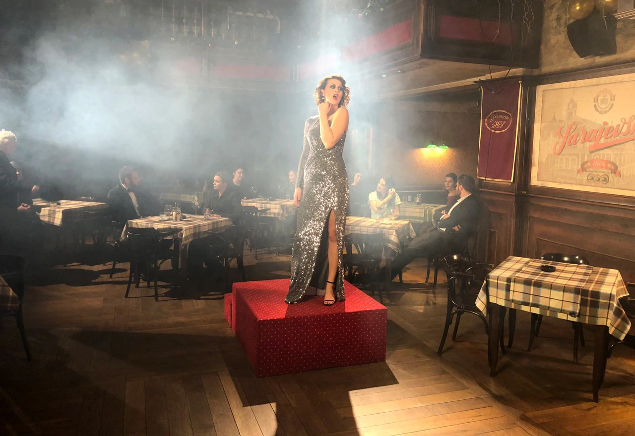 Elvedina Šehić ima hit: Premijerno pogledajte spot za pjesmu Glupače