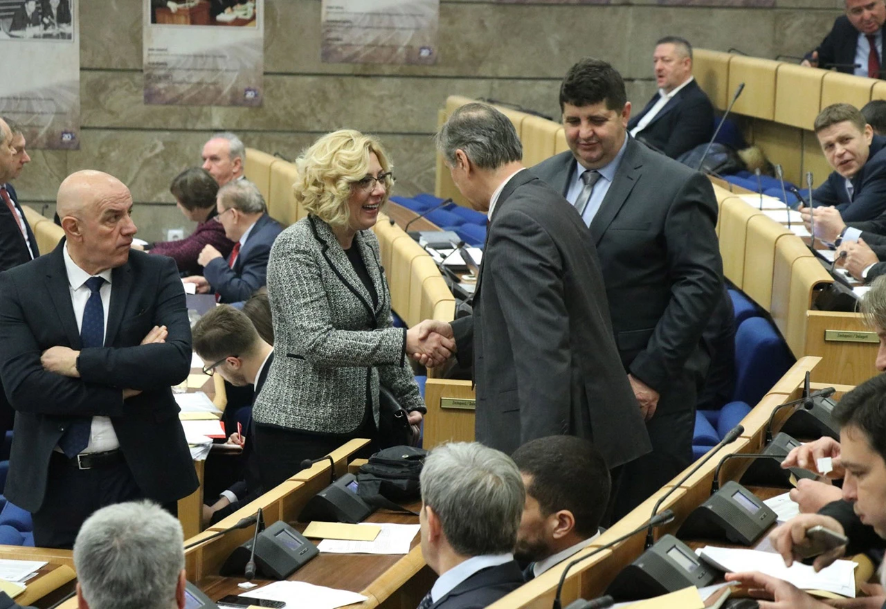 Zapelo na Hrvatima: Zamjenici bez većine 