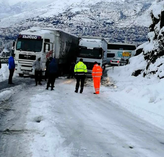 Nakon kaosa, Žovnica prohodna