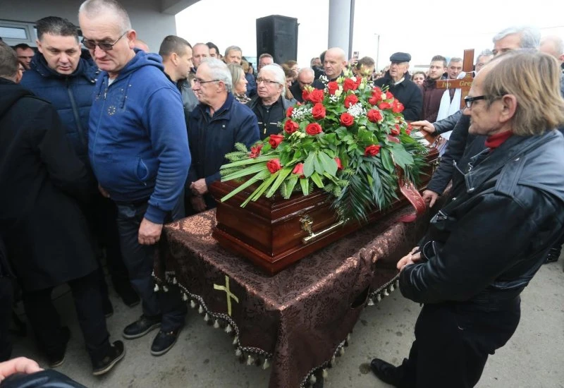 U Orašju pokopan glumac Ivo Gregurević
