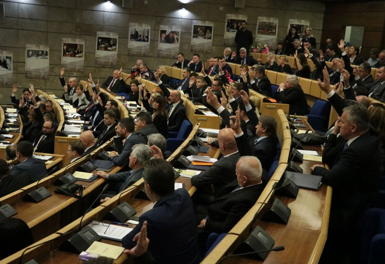 SDA i HDZ pripremili klubove?