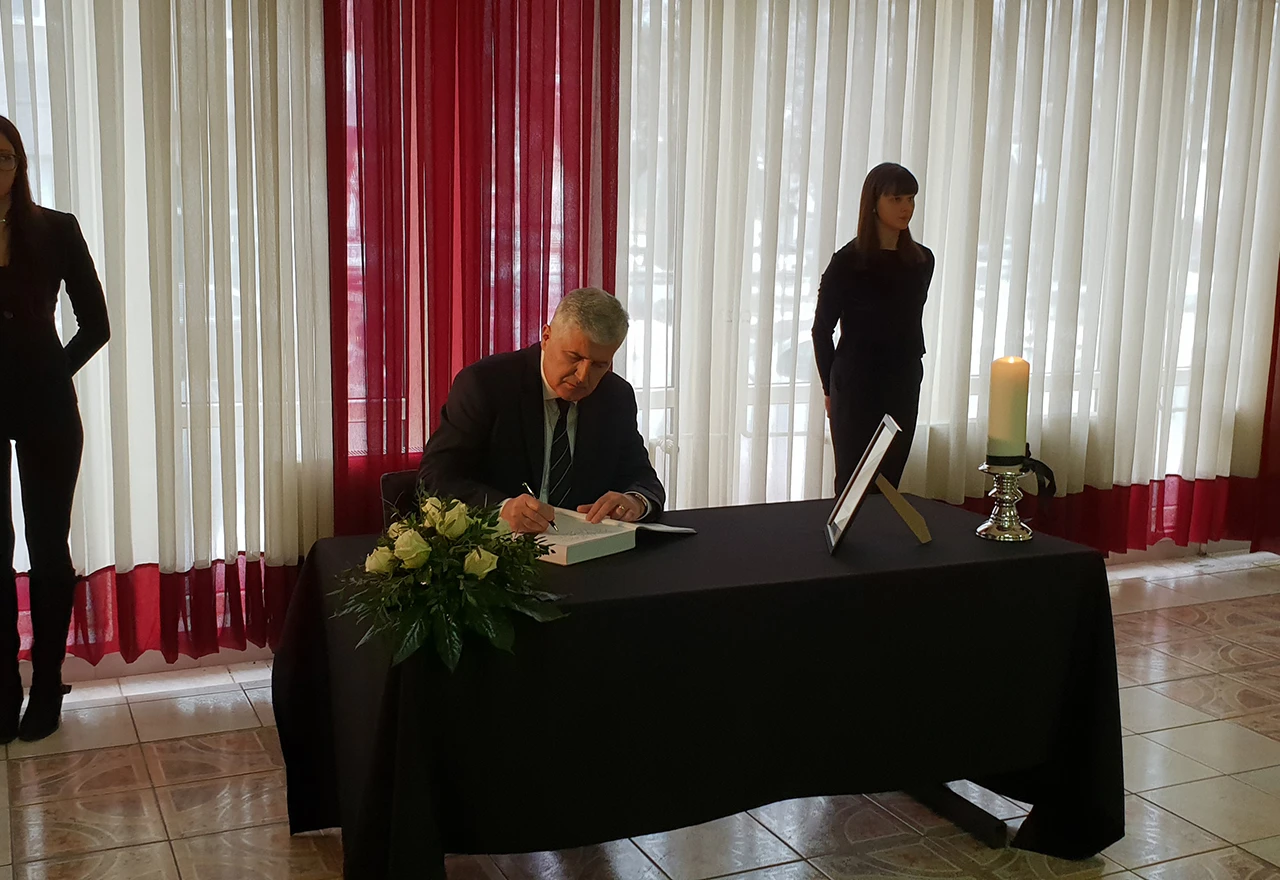 Komemoracija u Orašju za glumca Ivu Gregurevića