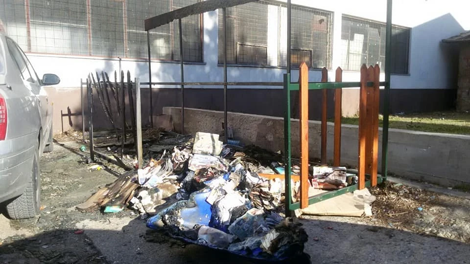 Mostar: Zapaljeni novi kontejneri za selektivno odvajanje otpada