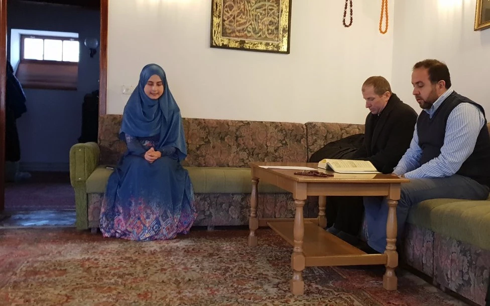 Ajla Tipura nova hafiza Karađoz-begove medrese