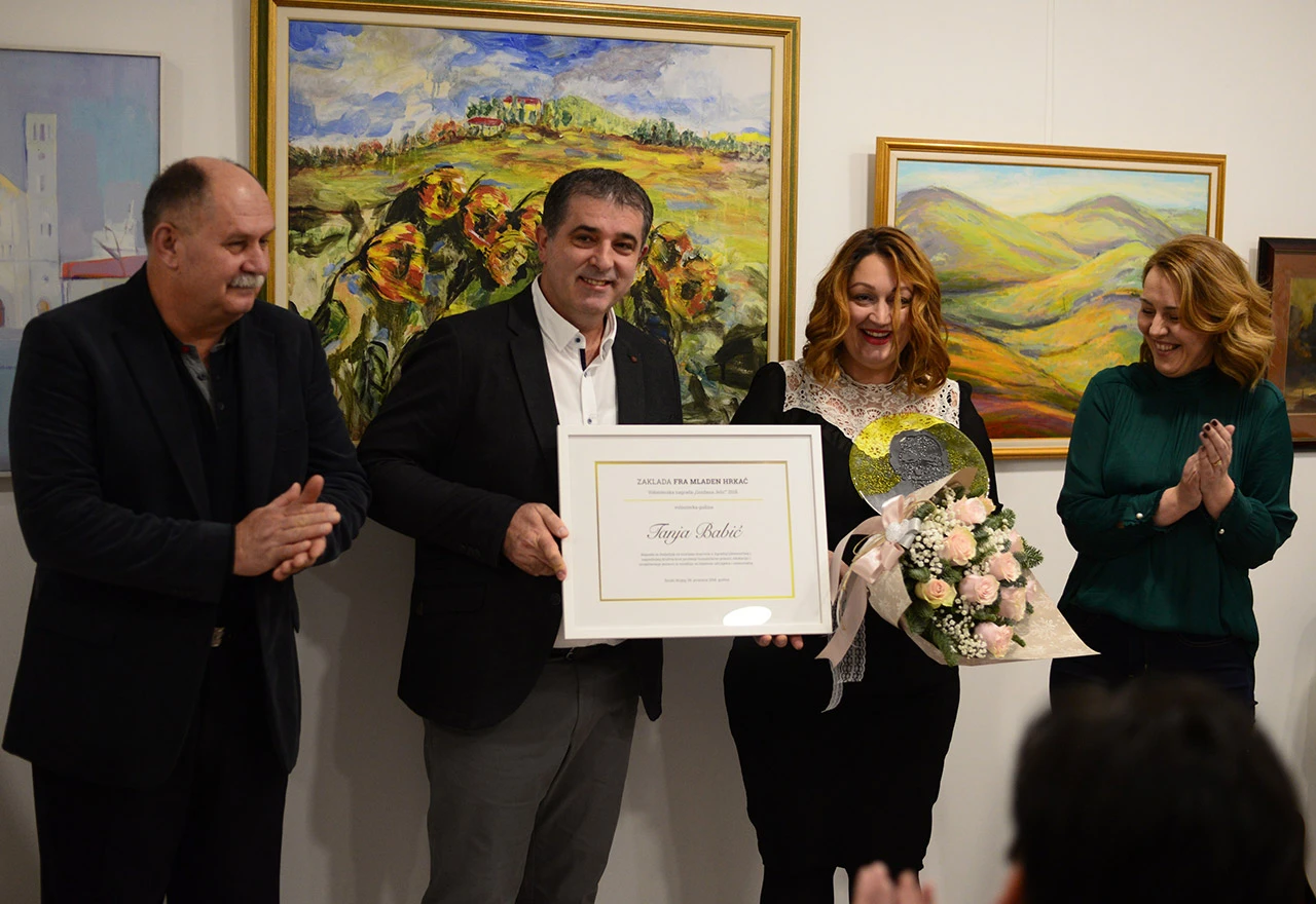 Nagrada ''Gordana Jelić'' uručena profesorici Tanji Babić iz Kiseljaka
