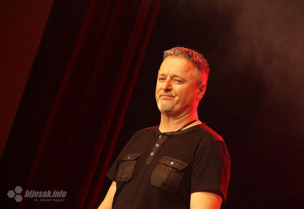 U izuzetno je teškom stanju nakon što je greškom u eter pustio Thompsonovu pjesmu na Radio Subotici