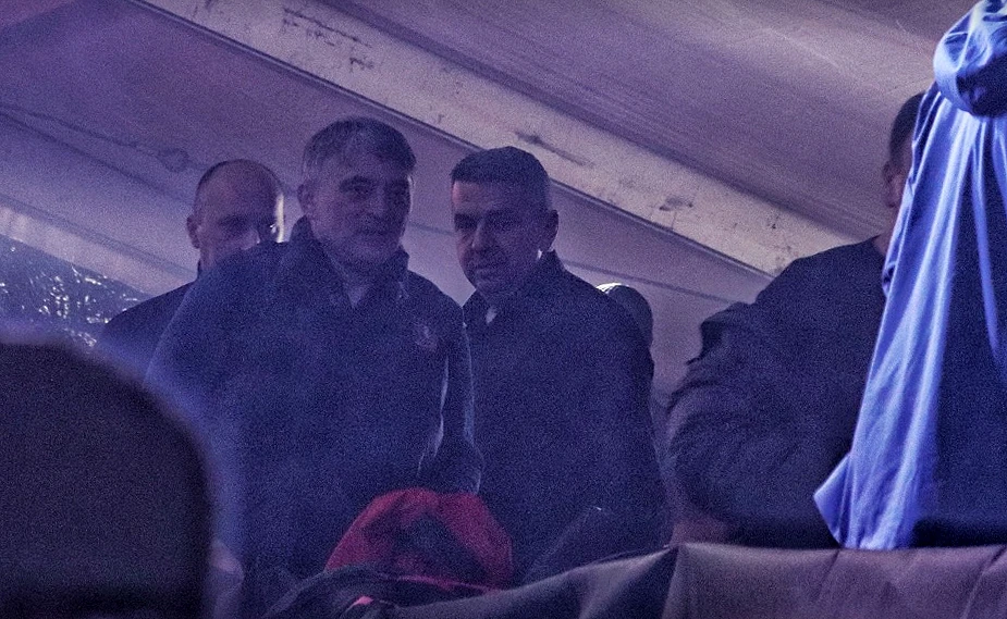 Željko Komšić za šankom