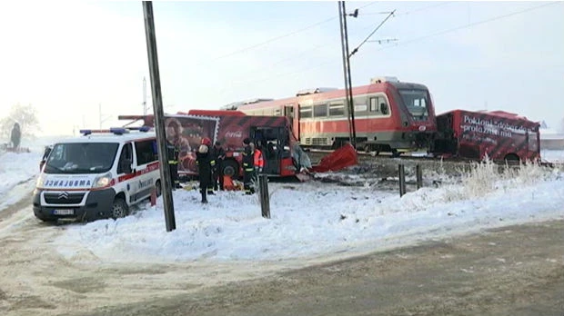 Najmanje tri osobe poginule, 22 ozlijeđene: Teška željeznička nesreća kraj Niša