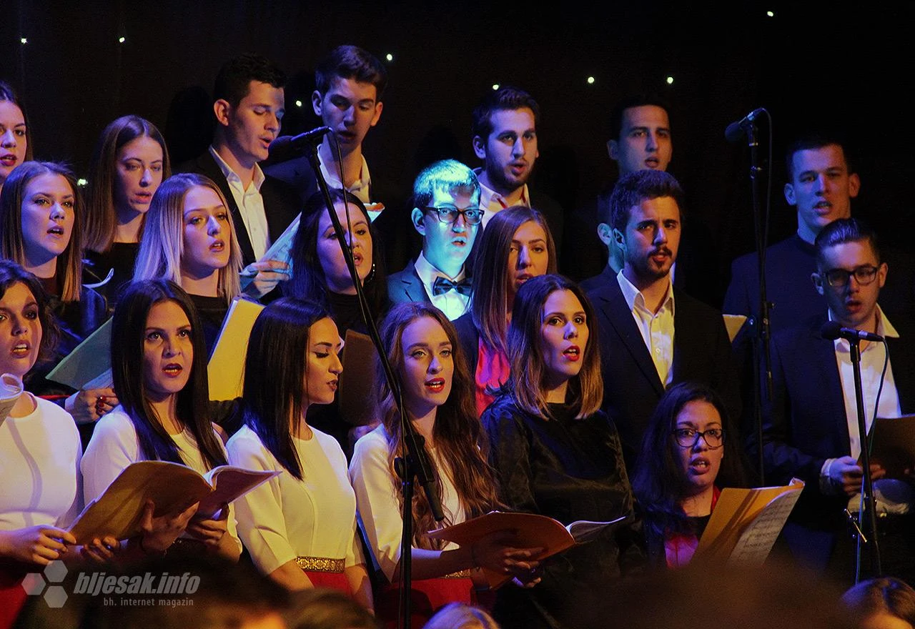 Božićni koncert Akademskog zbora Pro musica i Tamburaškog orkestra Mostar